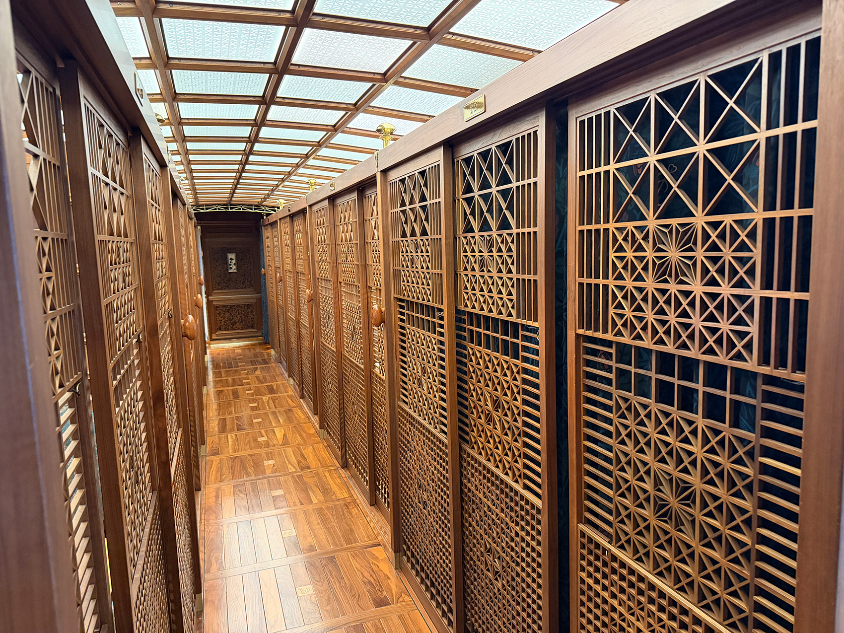 2号车的私人车厢