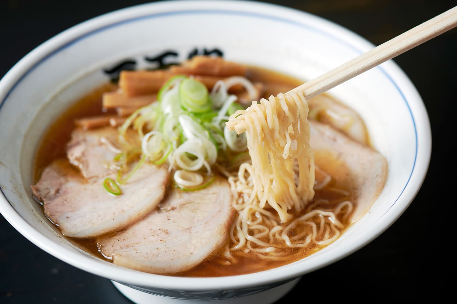  “Chashu Ramen (Regular)” with four thick slices of chashu, 1,300 yen