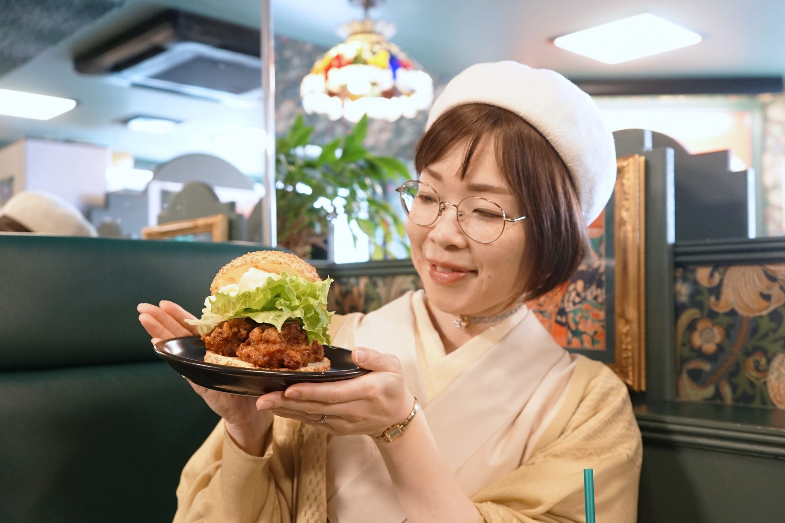  The famous “Chaichiki” always surprises you with its outrageously generous portions!