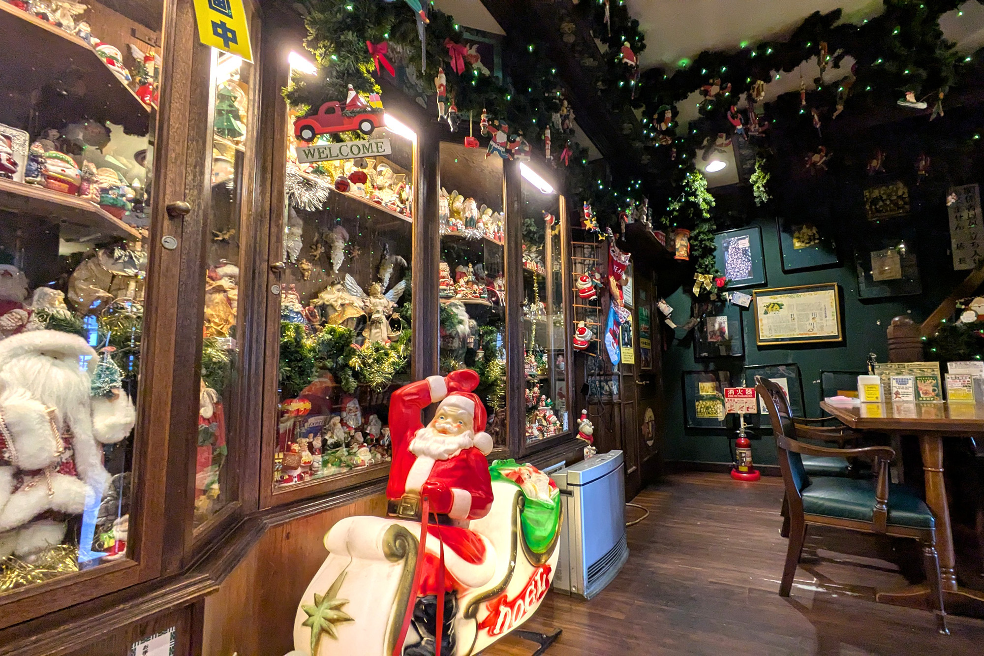  There are 5,000 of them! The store (2nd floor) is packed with Santa Claus figurines