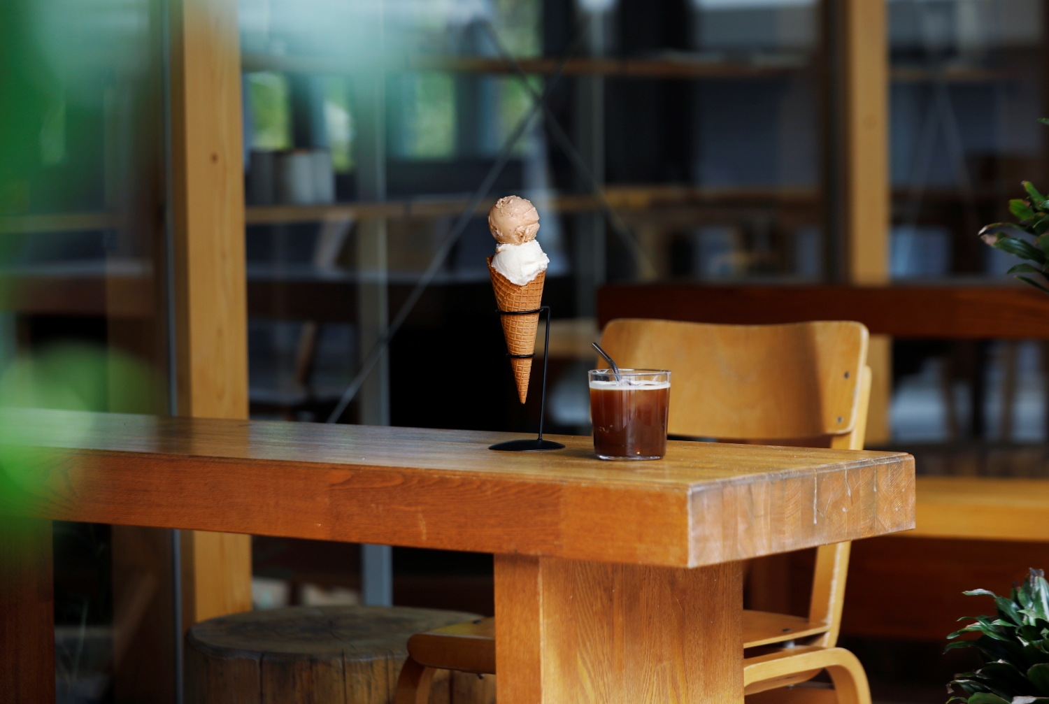  “Shinshu Milk” and “Hida Japanese Black Tea Rich” gelato, and iced Americano