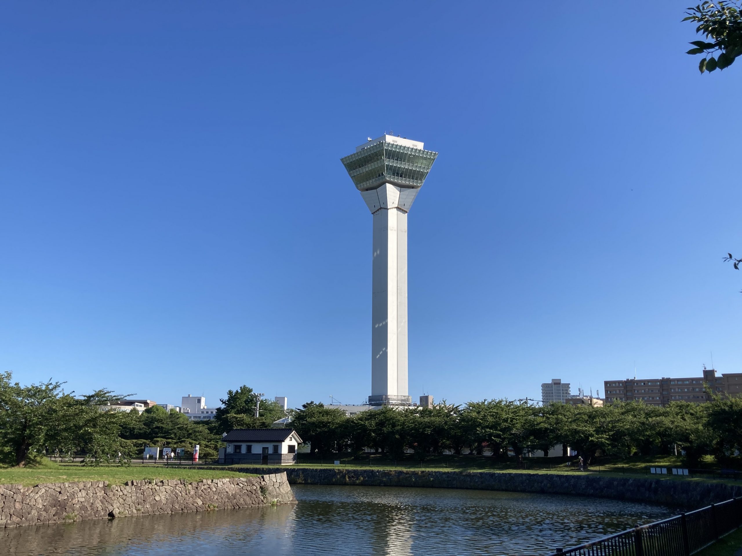 五稜郭塔不僅能俯瞰五稜郭遺址的全貌，還能360度飽覽函館市區的景色。
