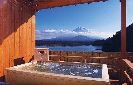 富士山の眺望を楽しめる、河口湖周辺のおすすめ日帰り温泉5選