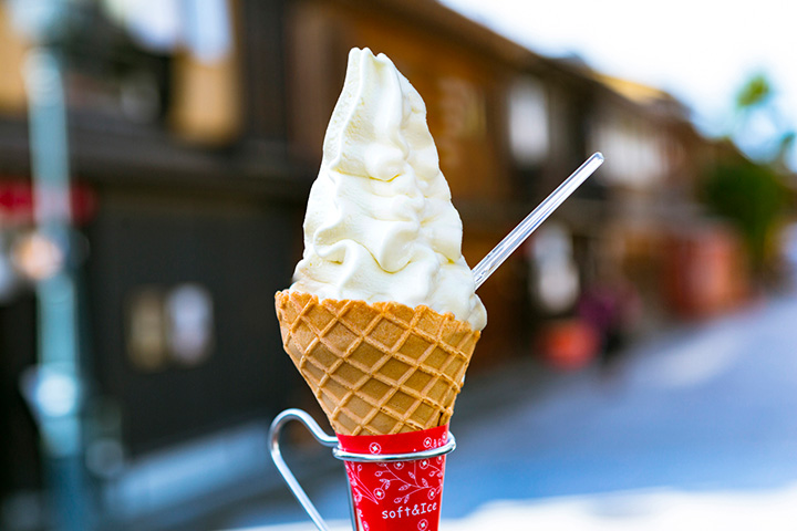 「豆乳ソフトクリーム」350円。毎年4月上旬頃から11月上旬頃までの季節限定販売