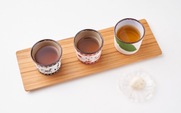 「焙じ茶3種飲み比べ」880円