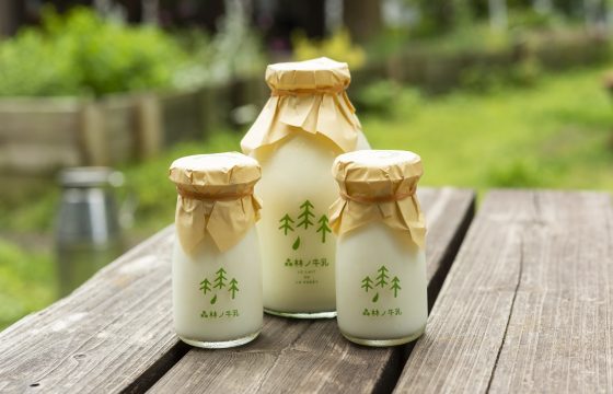那須の四季が味わえる「森林ノ牧場」のジャージー牛乳