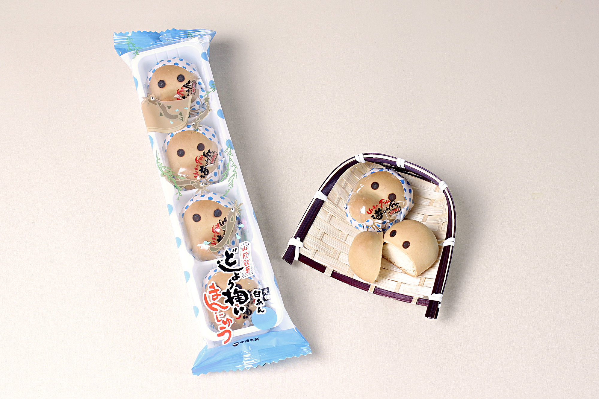 プチギフトにピッタリな山陰銘菓「どじょう掬いまんじゅう 4個入」（432円）。子どものおやつにも最適