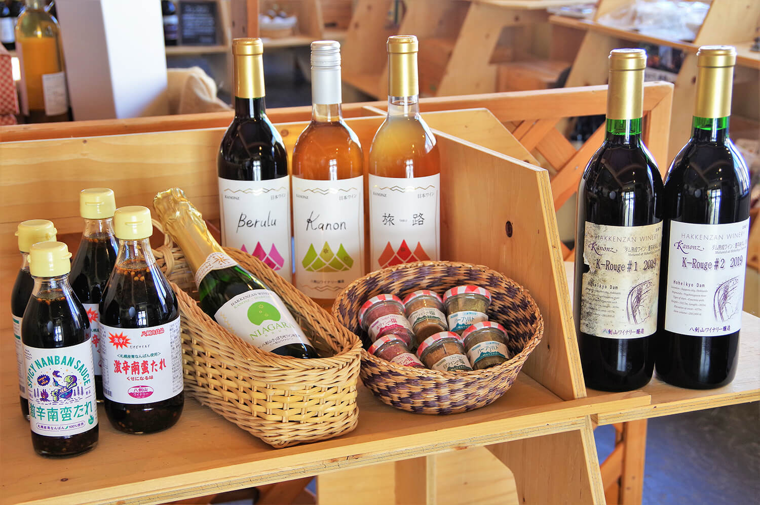 「八剣山ワイン」はどの銘柄も比較的ビターでしっかりとした味わいが特徴