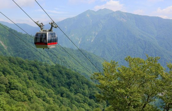 みなかみの必見スポット、日本百名山「谷川岳」をロープウェイで遊覧観光