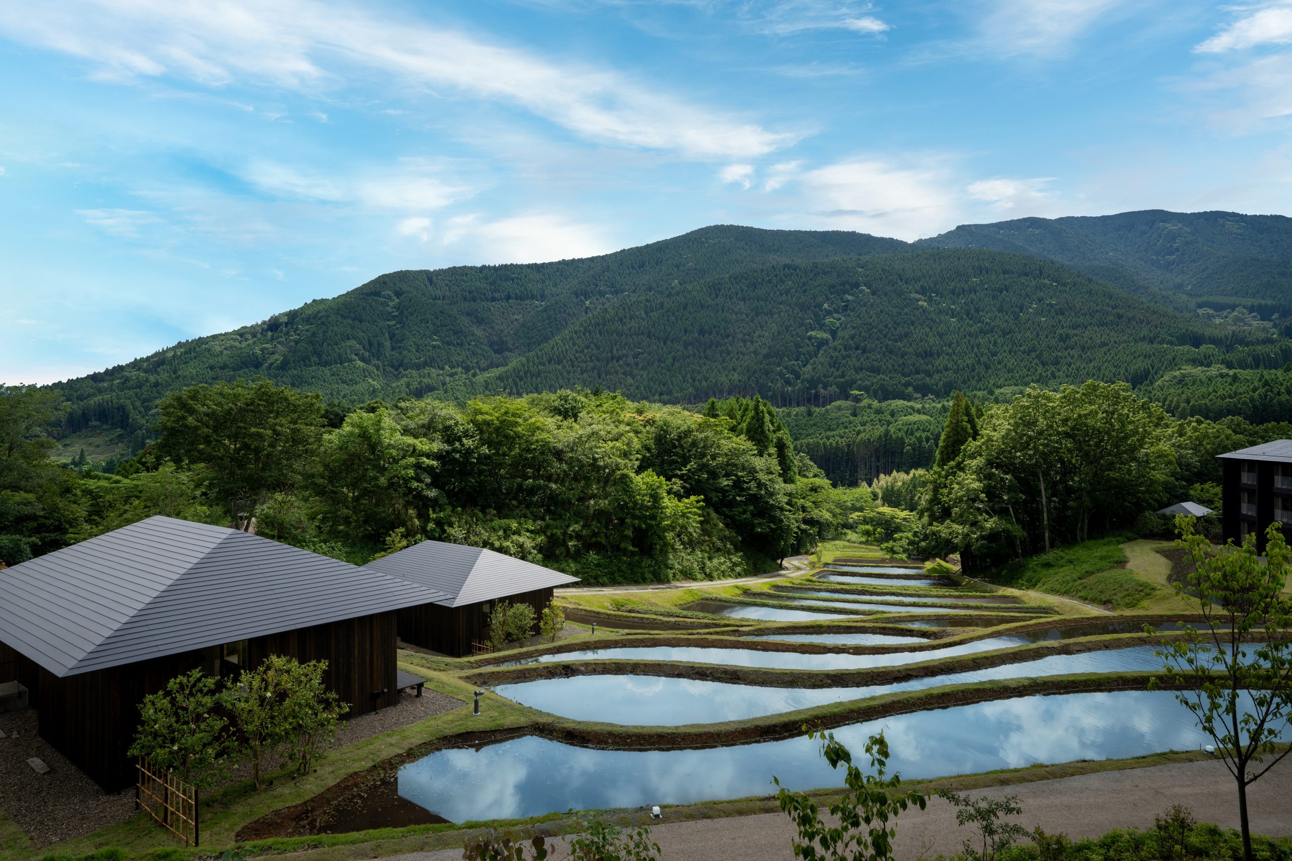 老舗旅館から山間の秘湯まで、由布院で訪れたい日帰り温泉施設5選