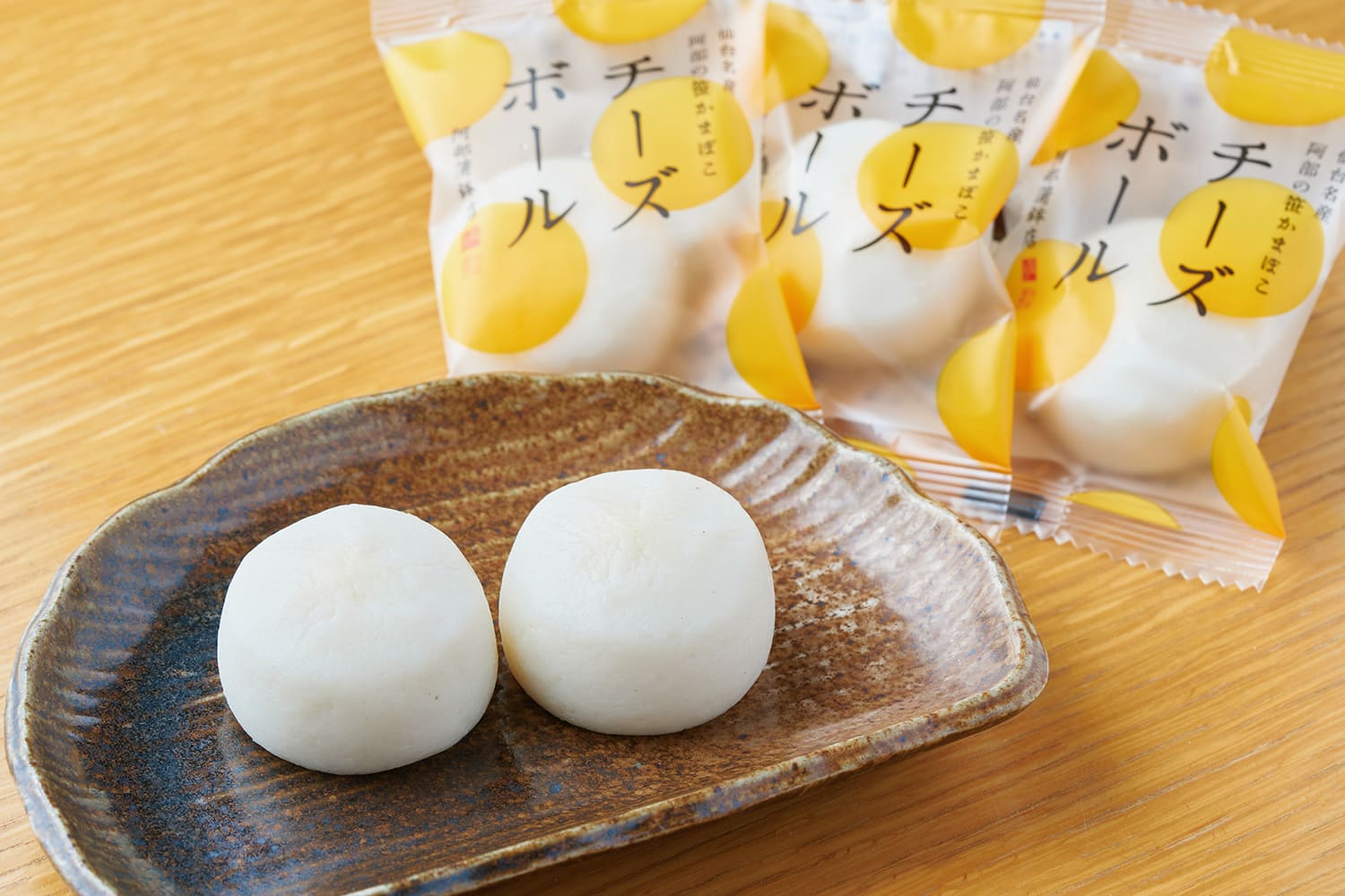 5個入と8個入ともに個包装になっていて、小腹がすいたときのおやつにぴったり