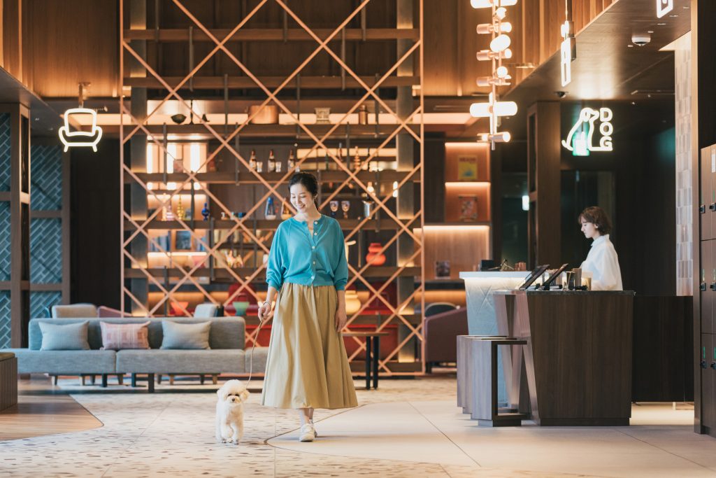 愛犬と楽しむ東京旅行「OMO5東京五反田 by 星野リゾート」1泊2日|おすすめモデルコース