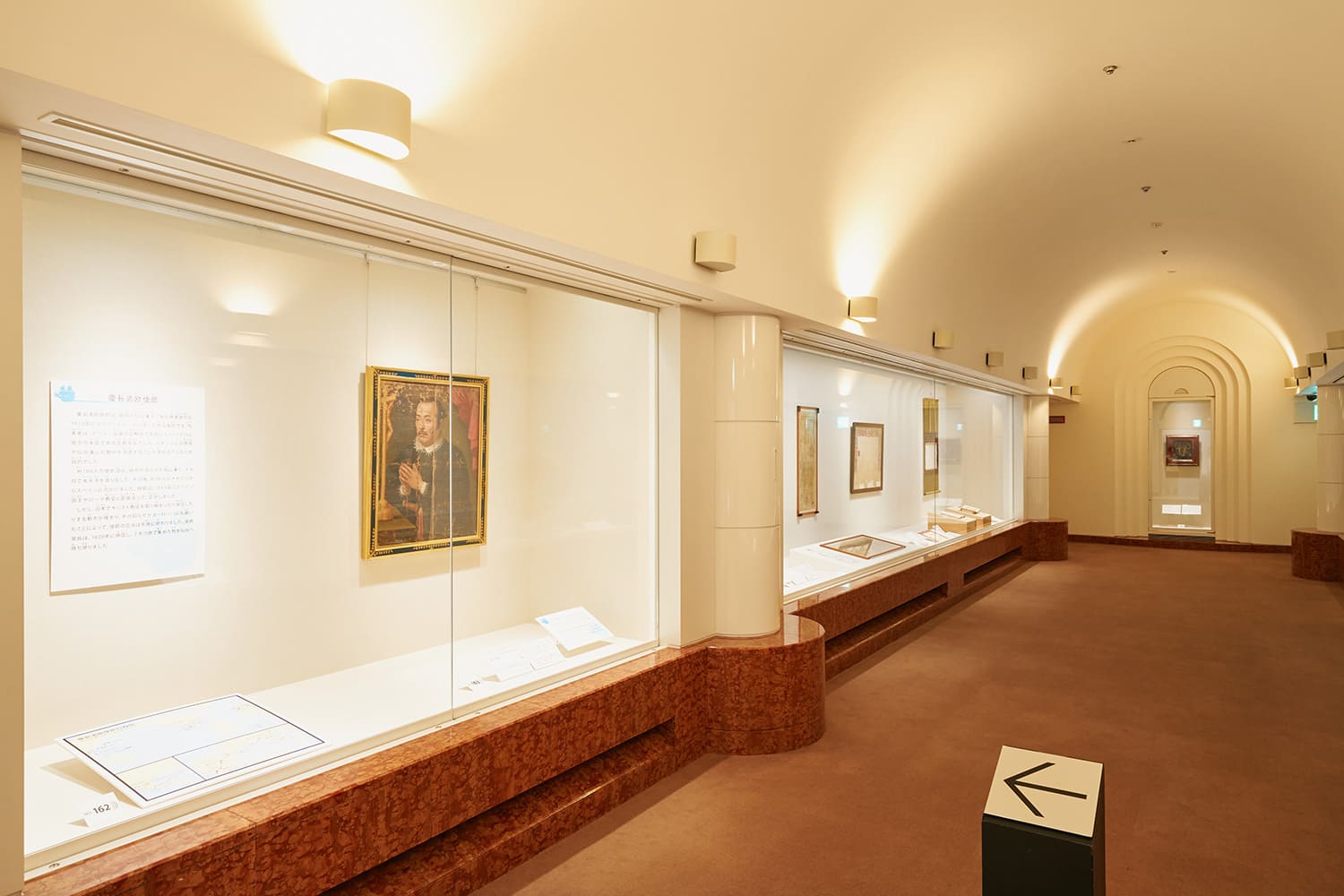 実在の日本人を描いた油絵としては国内最古の作品と言われるユネスコ「世界の記憶」・国宝の「支倉常長像」も所蔵する