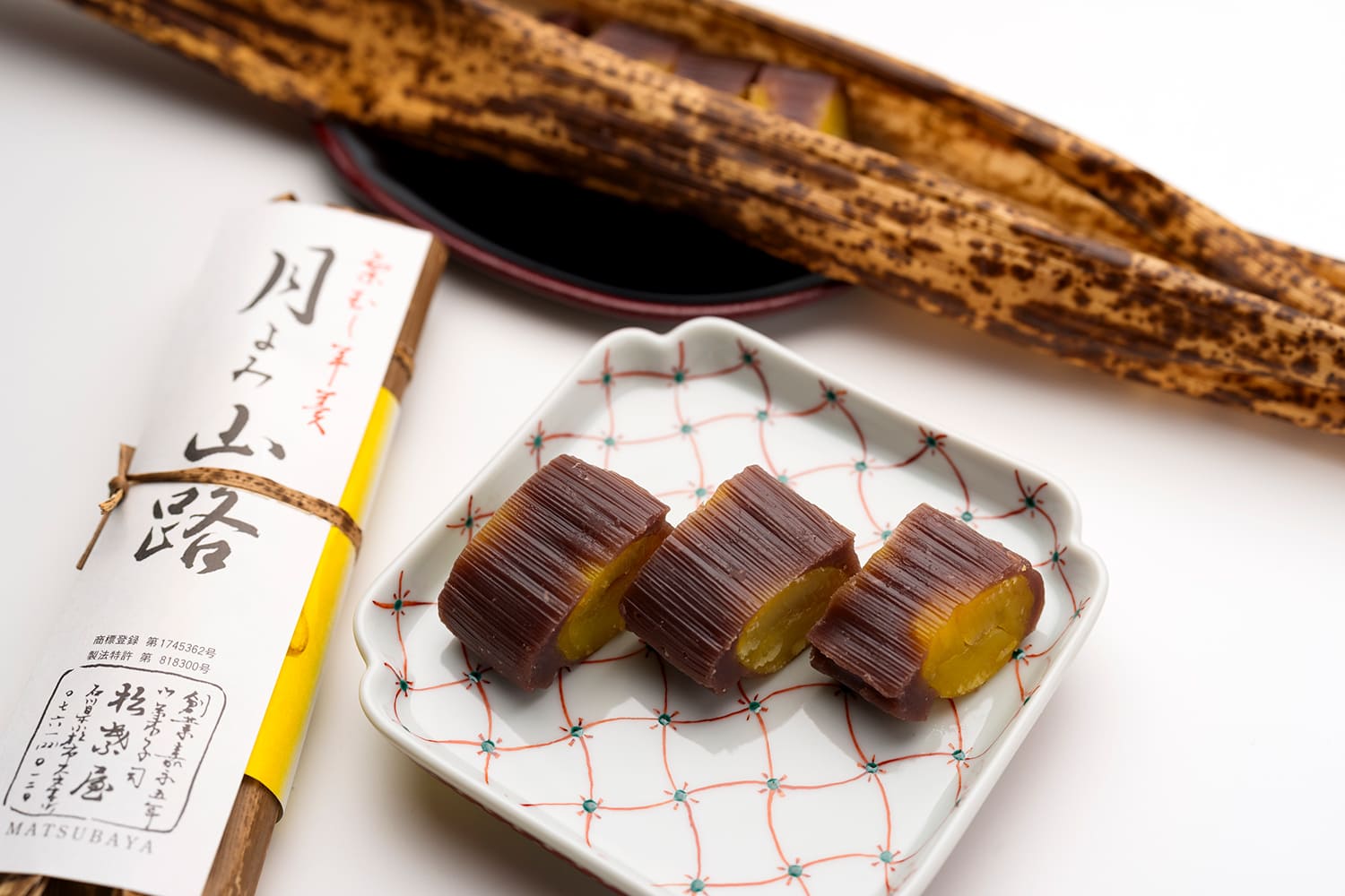 しっとりとした食感と濃厚な栗の風味が魅力。素朴ながらも奥深い味わいが人気