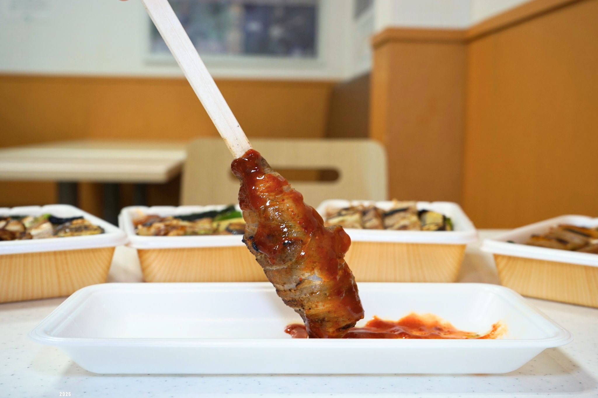 やきとり弁当と同じく5種類の味から選べる「やき弁棒」※写真は「うま辛」
