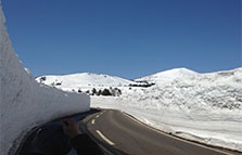 八甲田 雪の回廊ウォーク