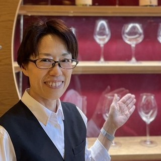 代 奈津子