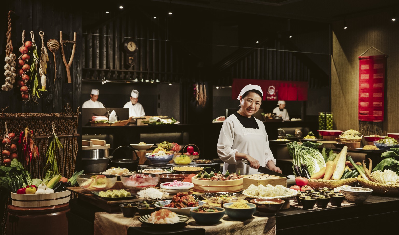 郷土料理が並ぶビュッフェ