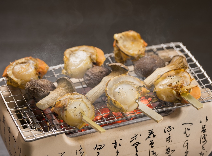 青森屋　帆立と茸の串焼き