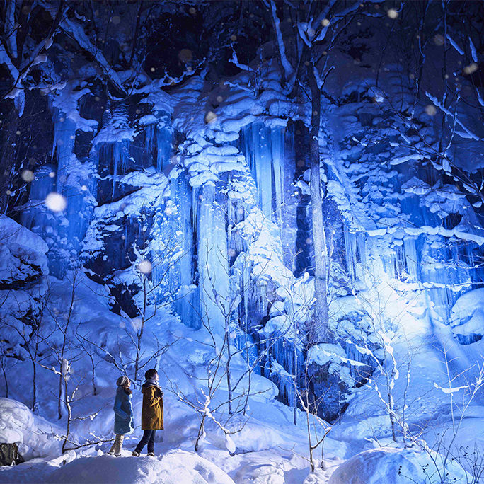氷瀑ライトアップツアー