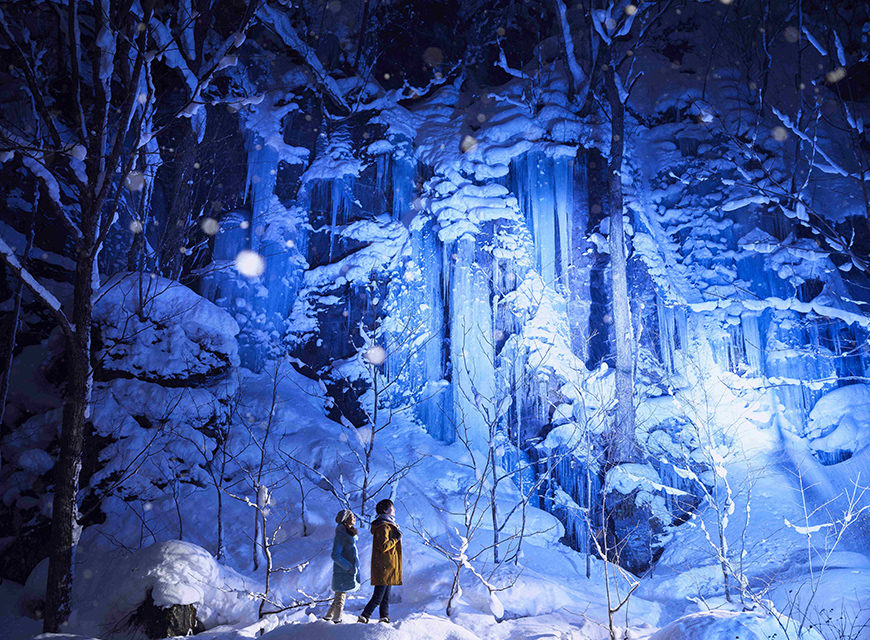 氷瀑ライトアップツアー