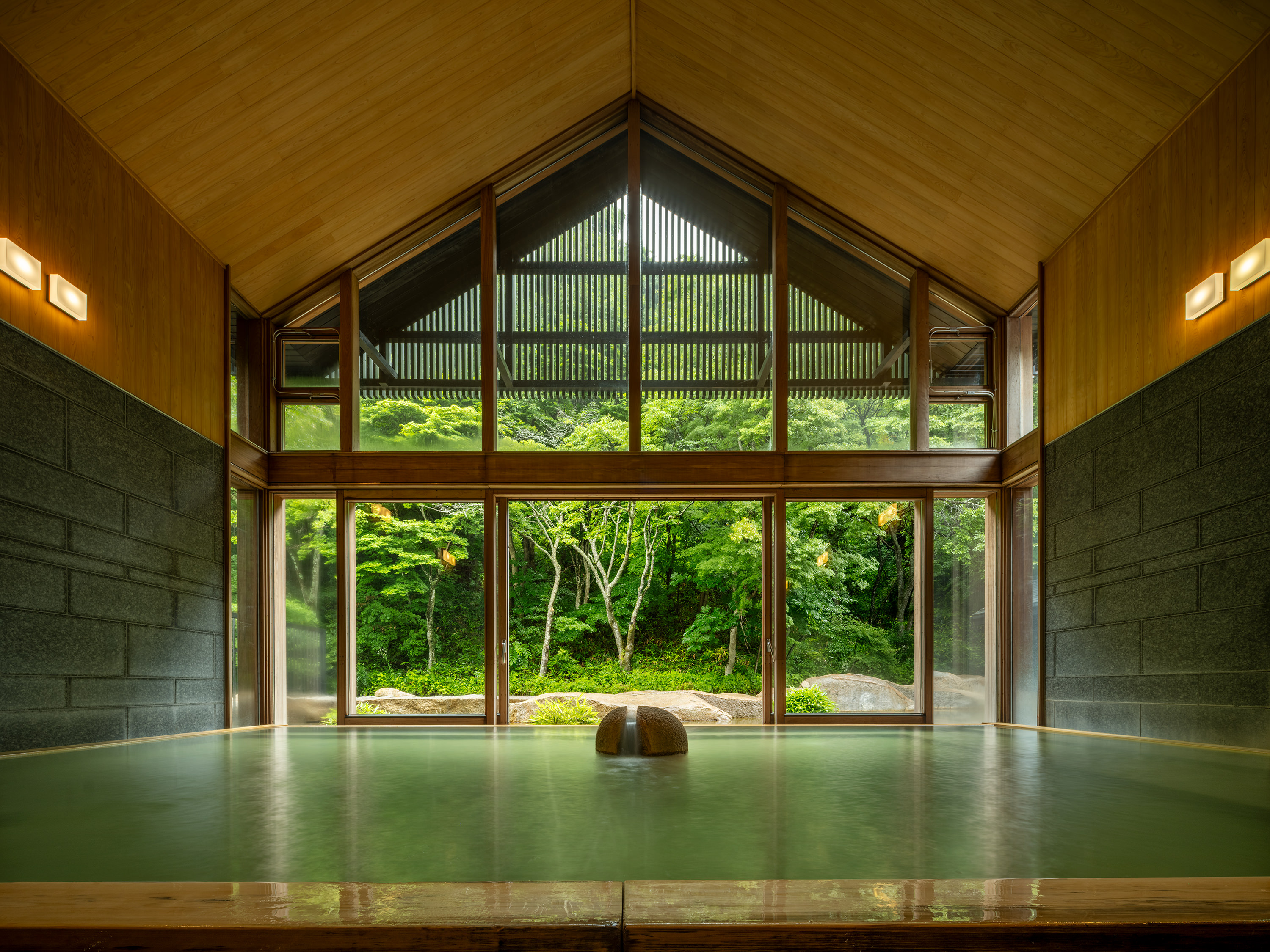 星野温泉の外観